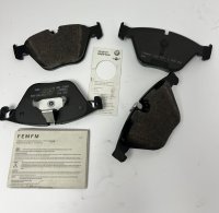 Neue BMW Bremsbeläge vorne 34116850886 für BMW...