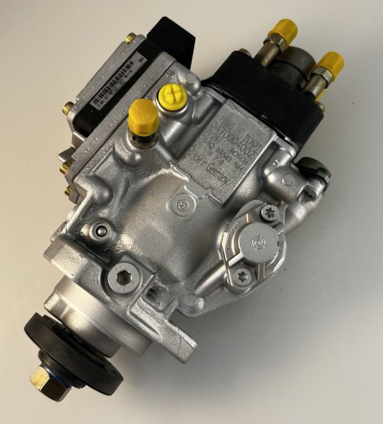 Generalüberholte Bosch 0470004002  Einspritzpumpe für Ford Fiesta IV, COURIER, FOCUS 1.8 DI