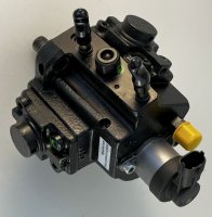 Generalüberholte Bosch Einspritzpumpe 0445010180...