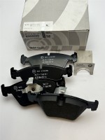 Neue BMW Bremsbeläge vorne für E46 E39 E83 MG ZT Neu Original