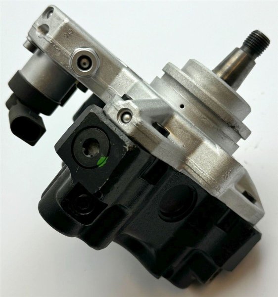 Generalüberholte Pumpe 0445010244 für Mercedes-Benz E-Klasse W212 350Cdi