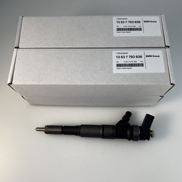4er Set Neue Original Bosch Einspritzdüsen 0445110216 für BMW 120d 320d 520d X5