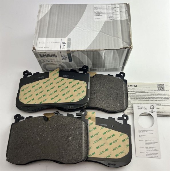 Neue Originale BMW Bremsbeläge für BMW XM Allrad 350/550/480KW Baujahr ab 12.2022